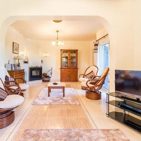 Casa Engenho - 3 Bedroom With Beautiful Countryside * Lagoa (Algarve)